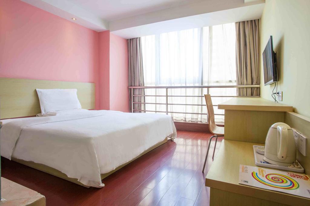 Готель 7Days Premium Chongqing Hongqihegou Номер фото