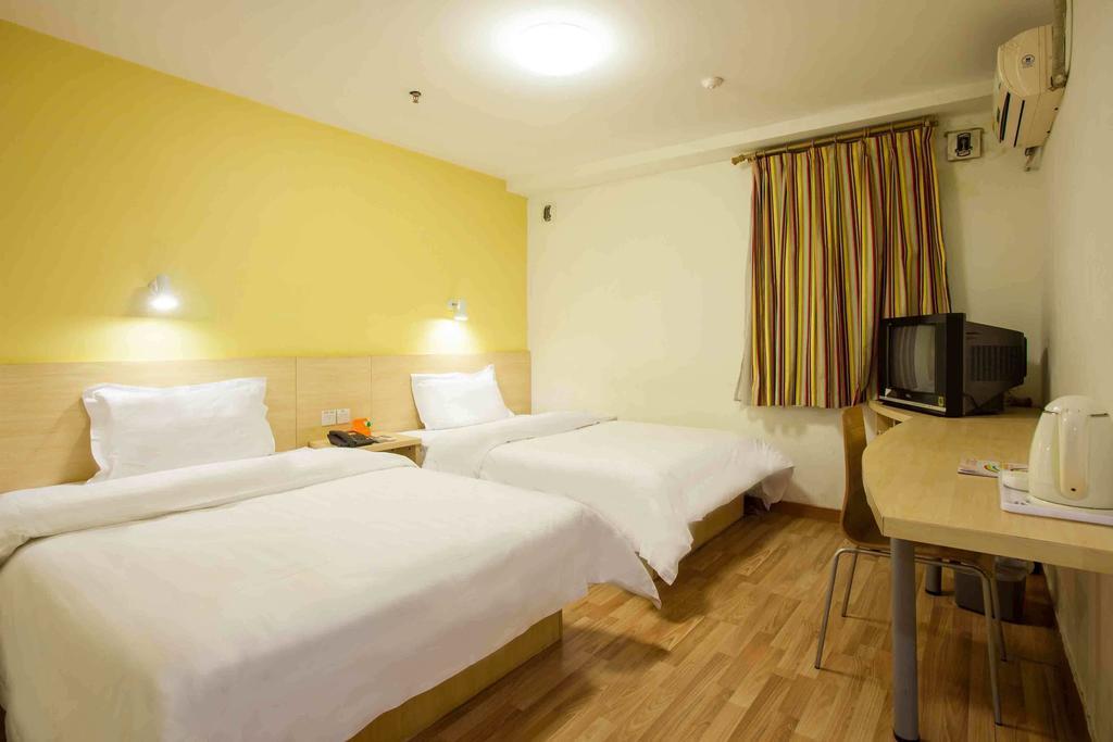 Готель 7Days Premium Chongqing Hongqihegou Номер фото