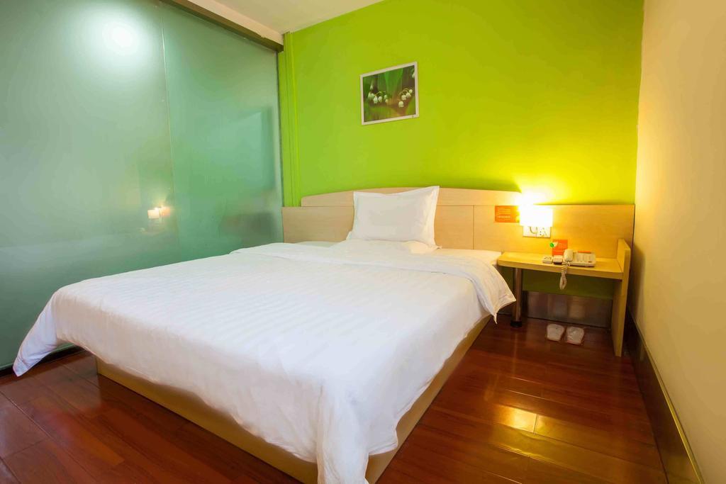 Готель 7Days Premium Chongqing Hongqihegou Номер фото